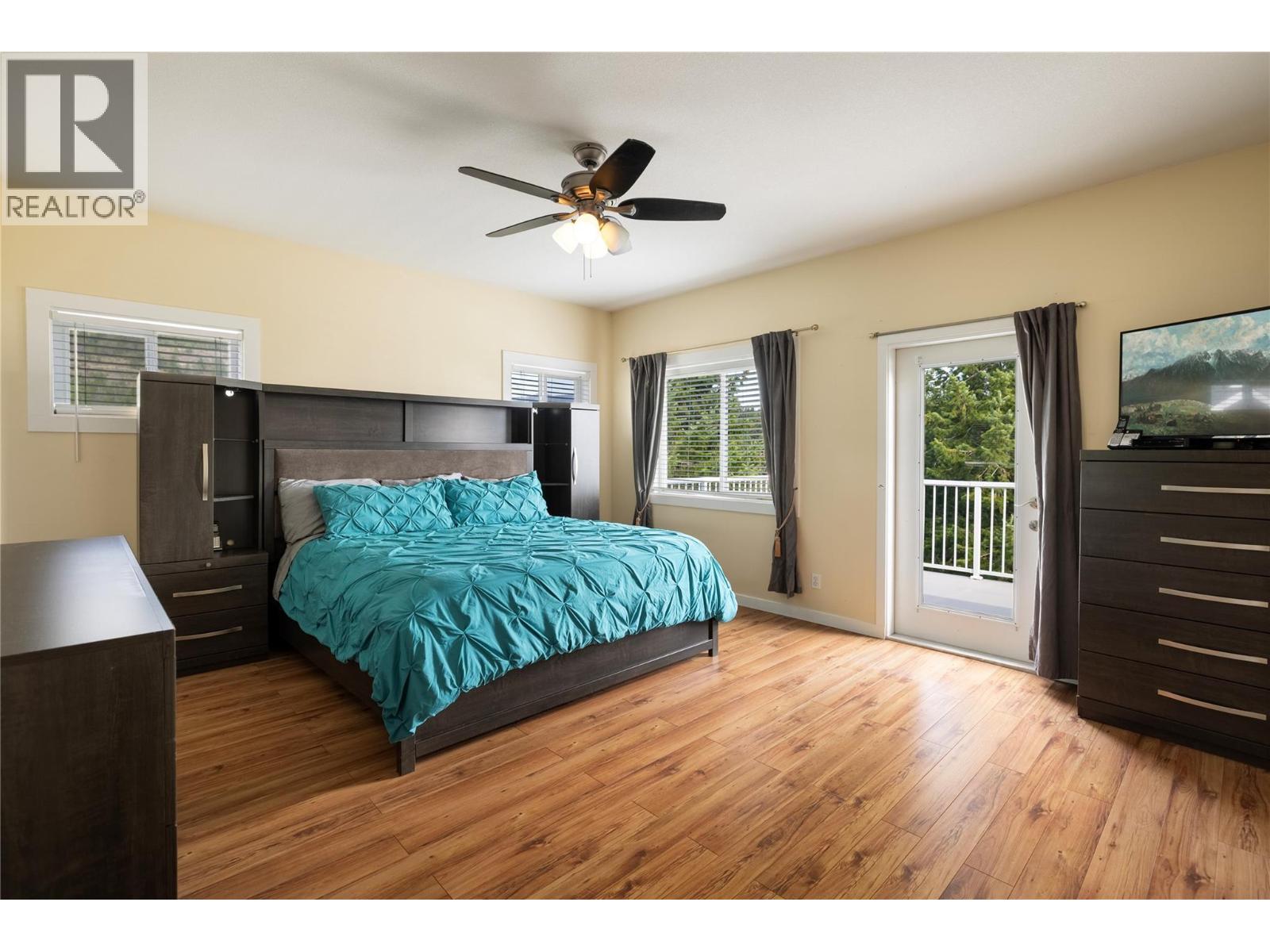  371 Lakewood Road, Vernon