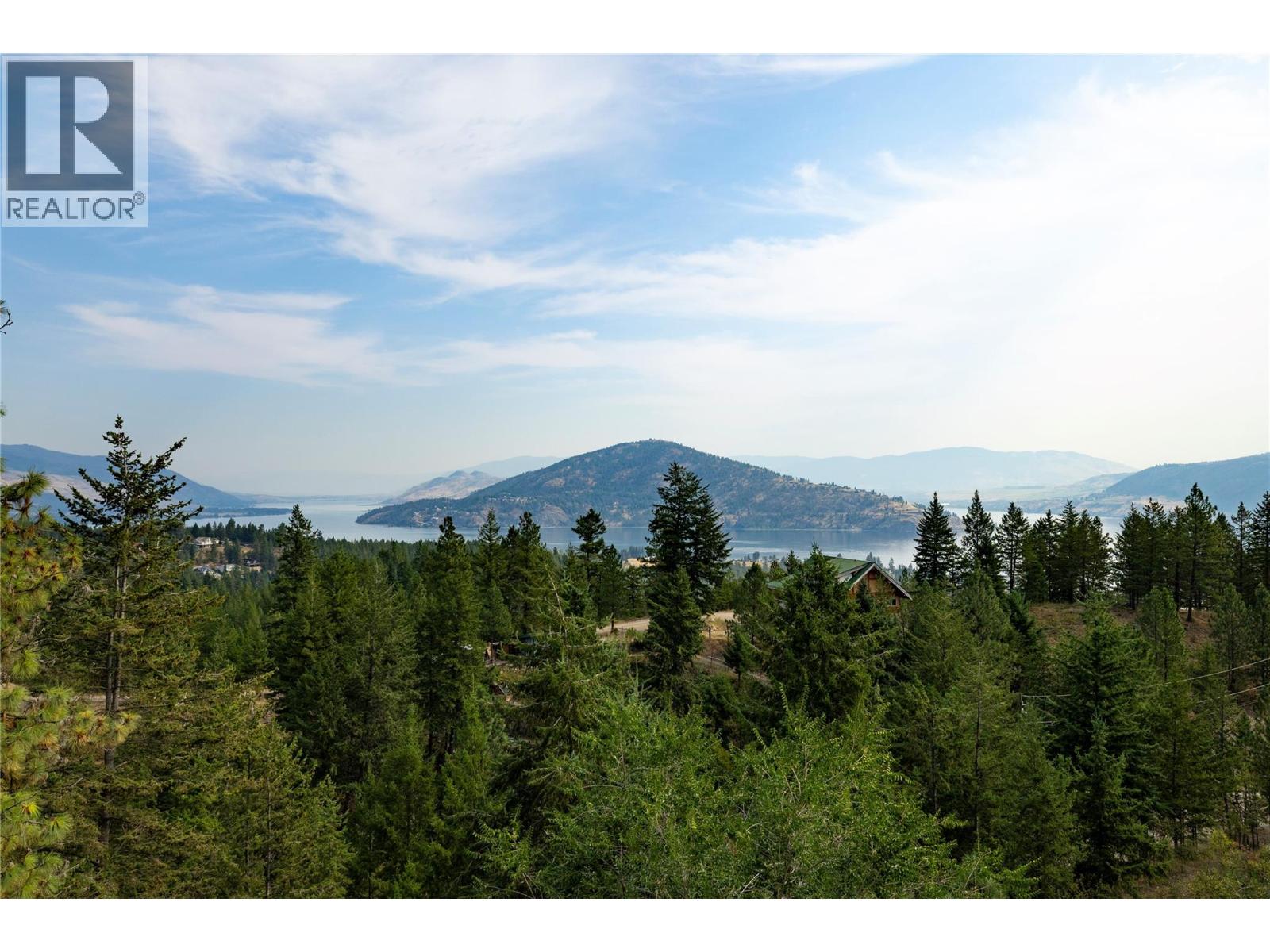  371 Lakewood Road, Vernon