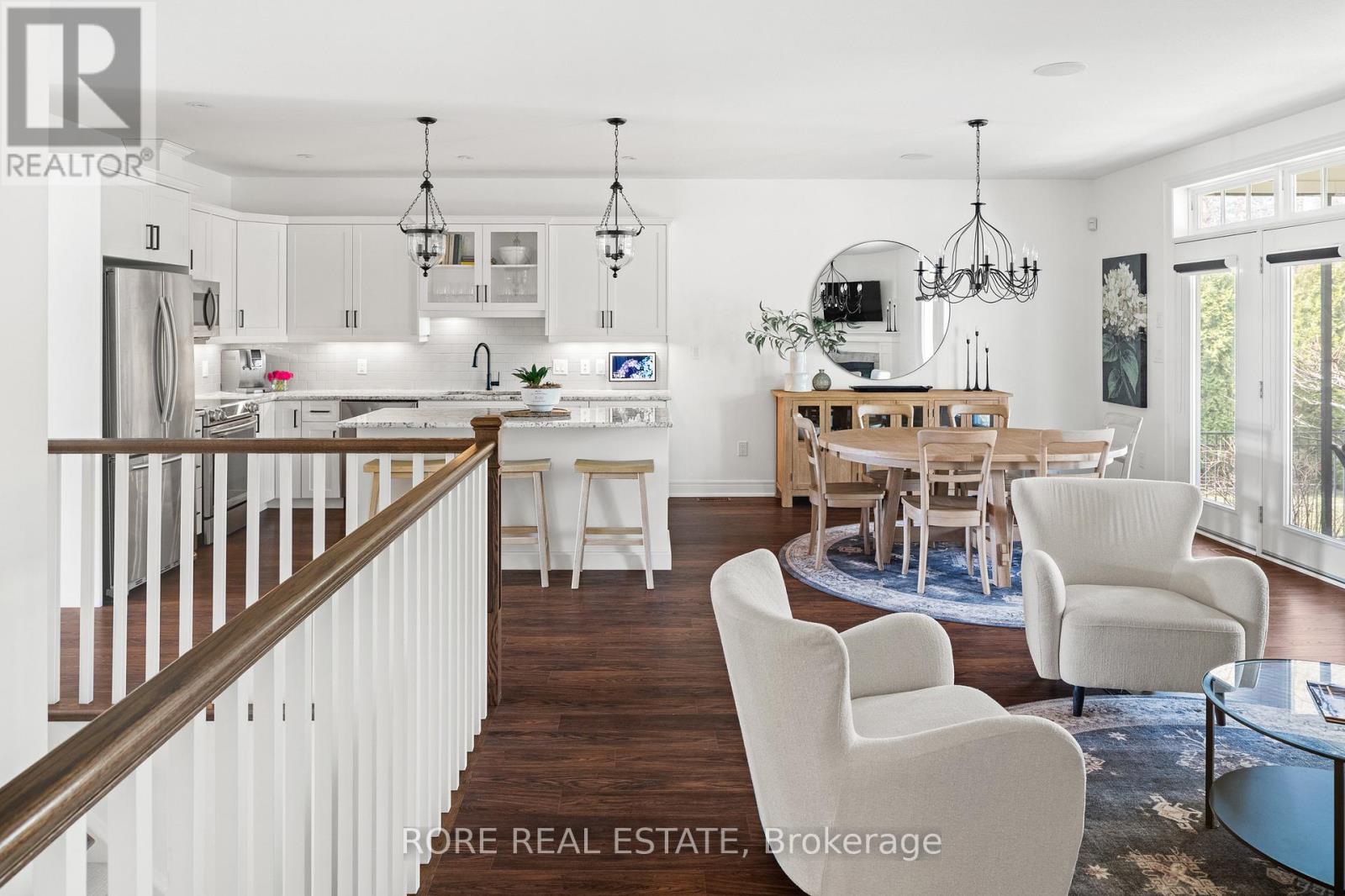 Photo 19 of 56 Sunrise Court, Fort Erie ON