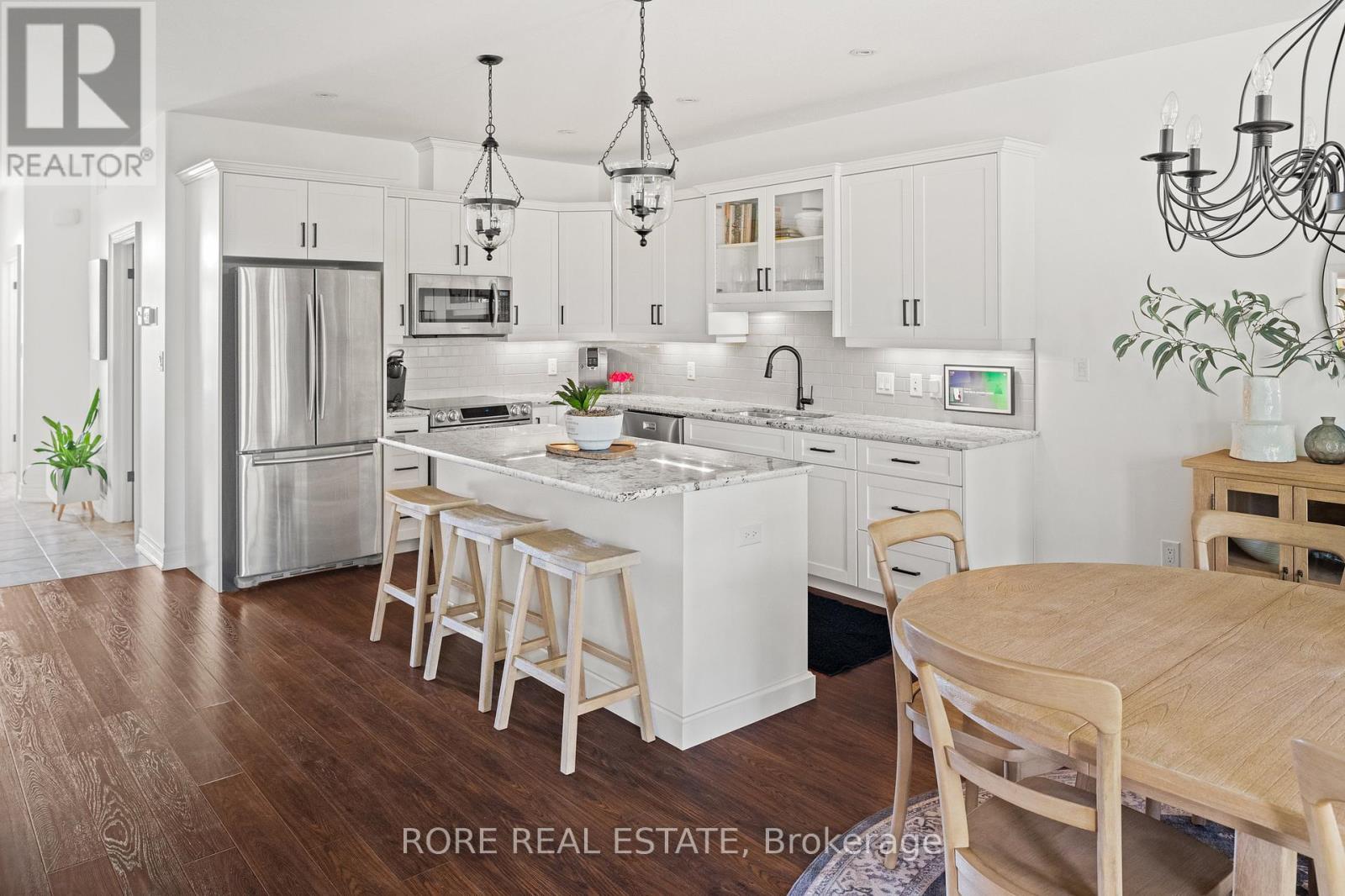 Photo 17 of 56 Sunrise Court, Fort Erie ON