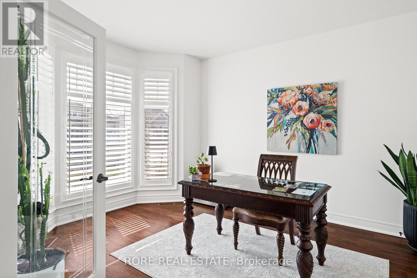 Photo 9 of 56 Sunrise Court, Fort Erie ON