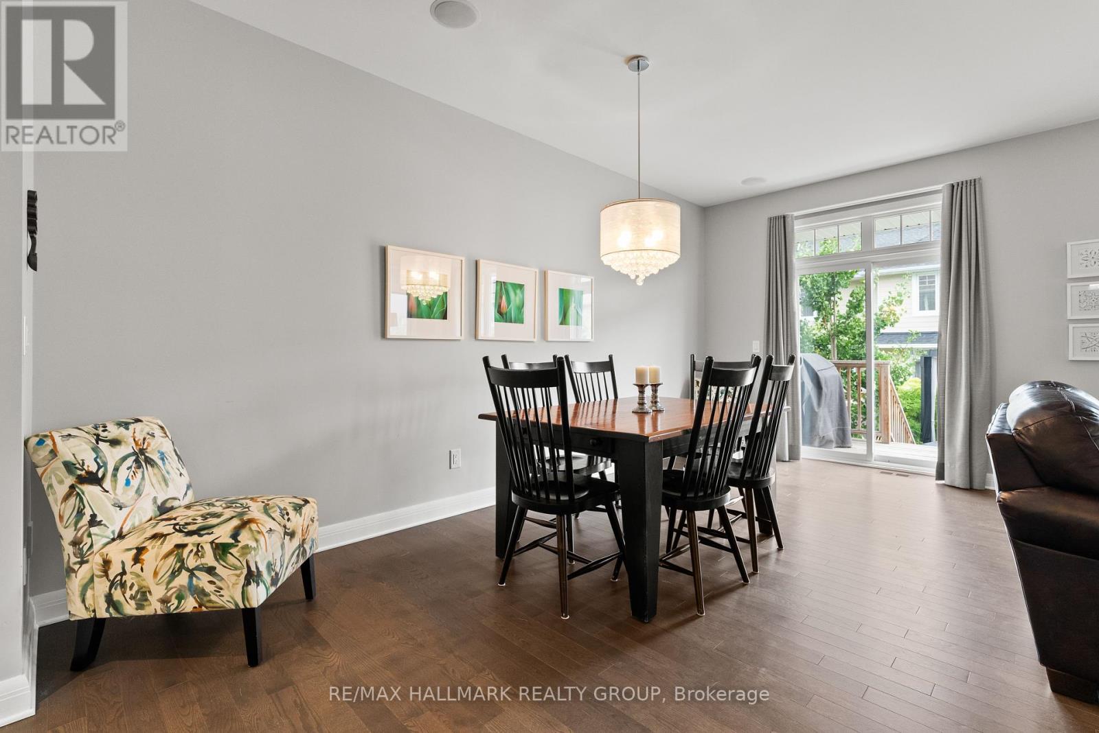 Photo 15 of 70 Arkose Street, Ottawa ON