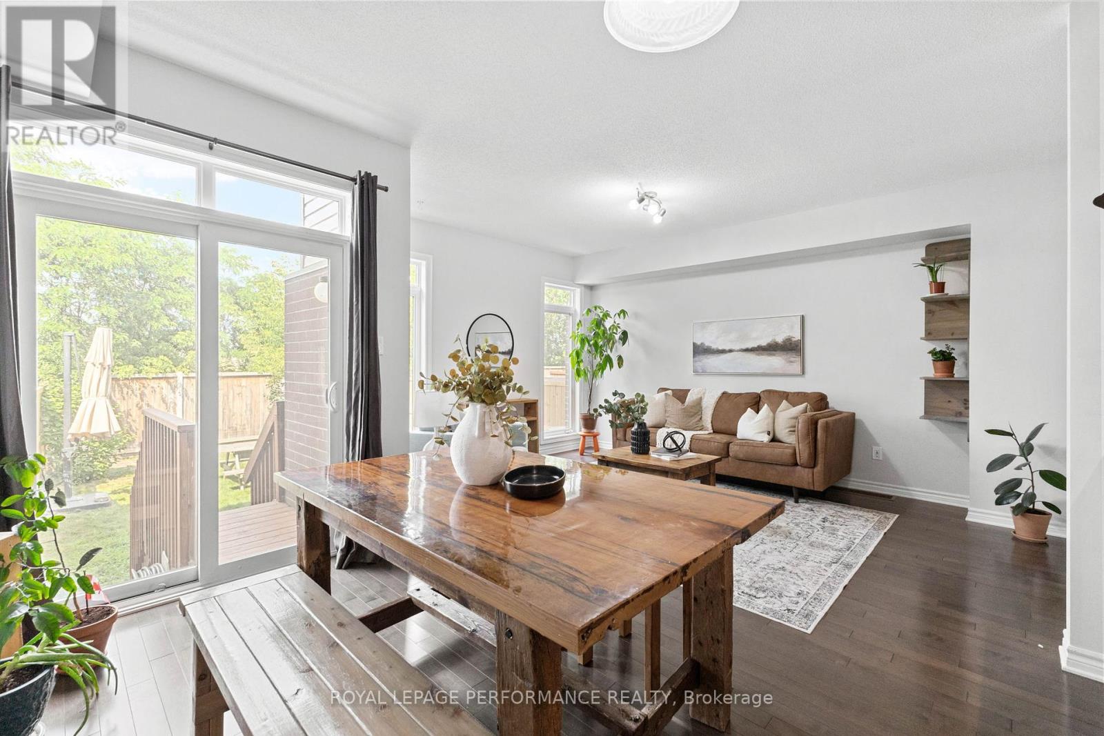 Photo 13 of 160 Mattingly Way, Ottawa ON
