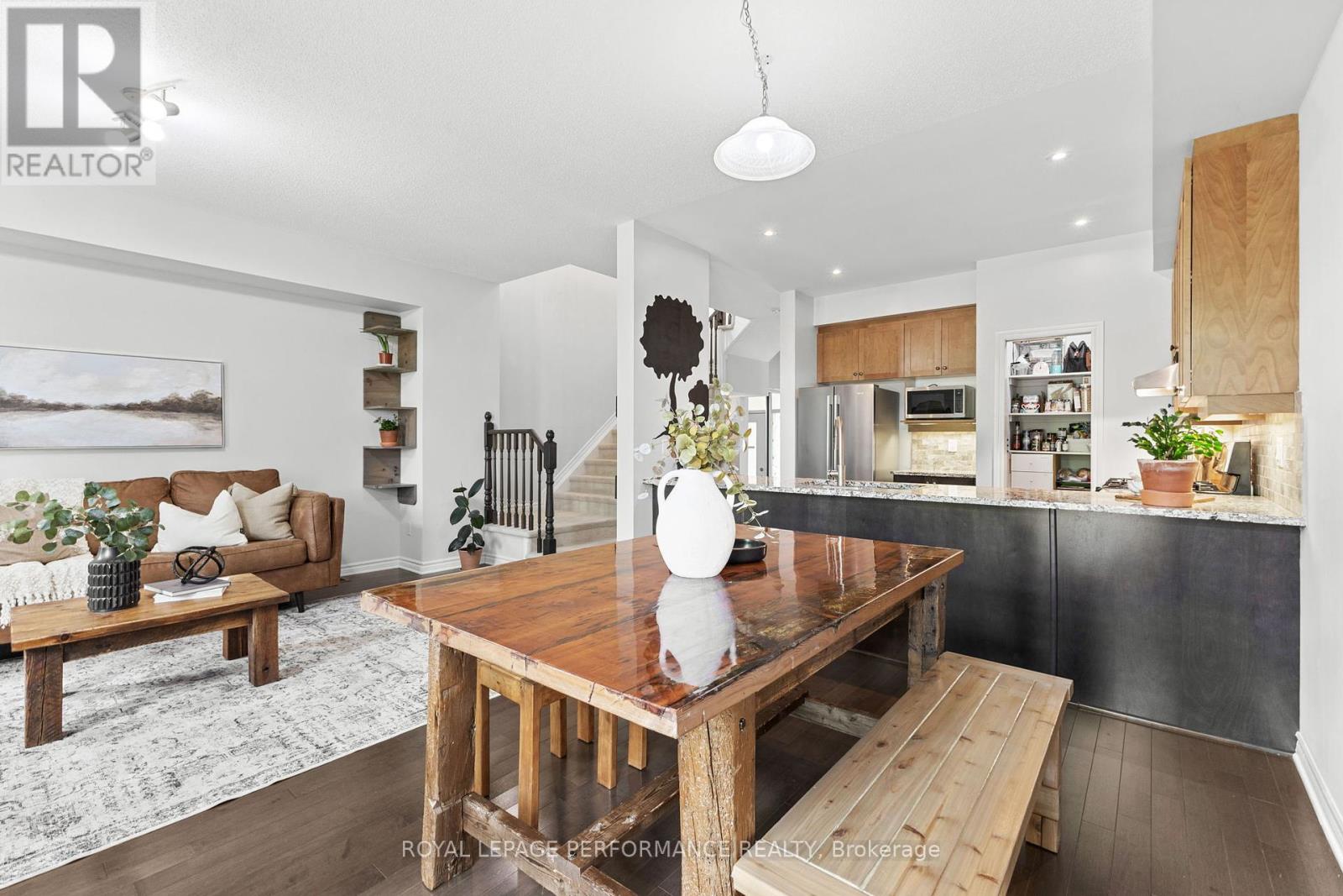 Photo 14 of 160 Mattingly Way, Ottawa ON