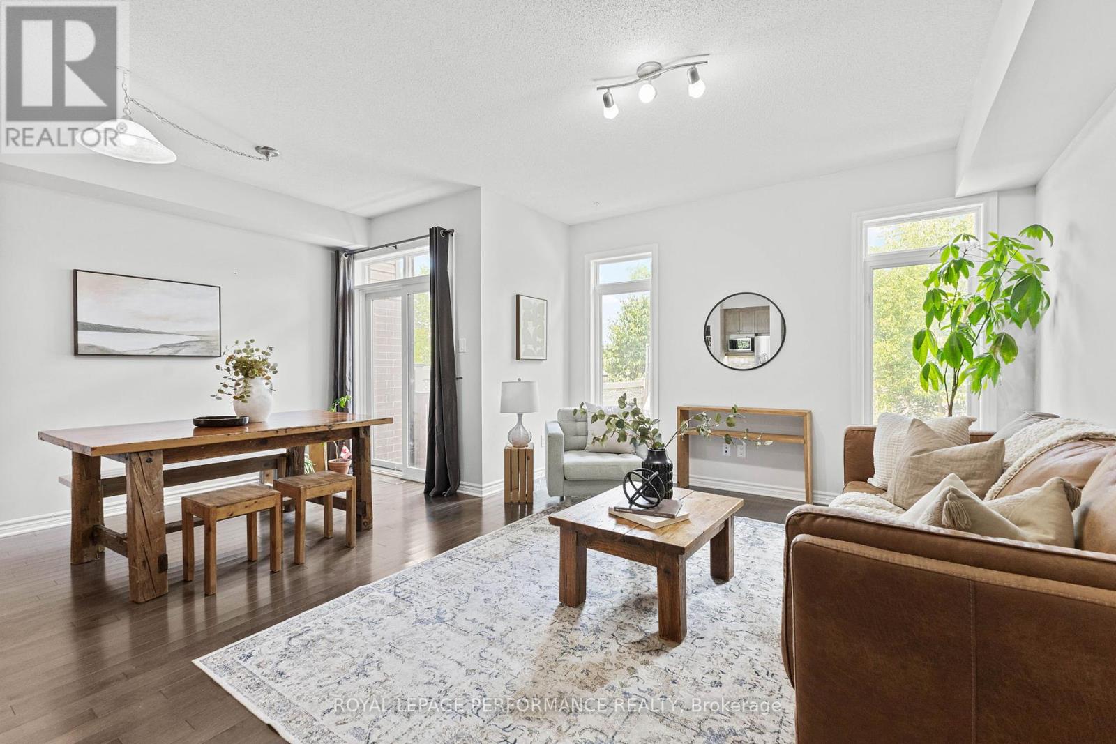 Photo 17 of 160 Mattingly Way, Ottawa ON