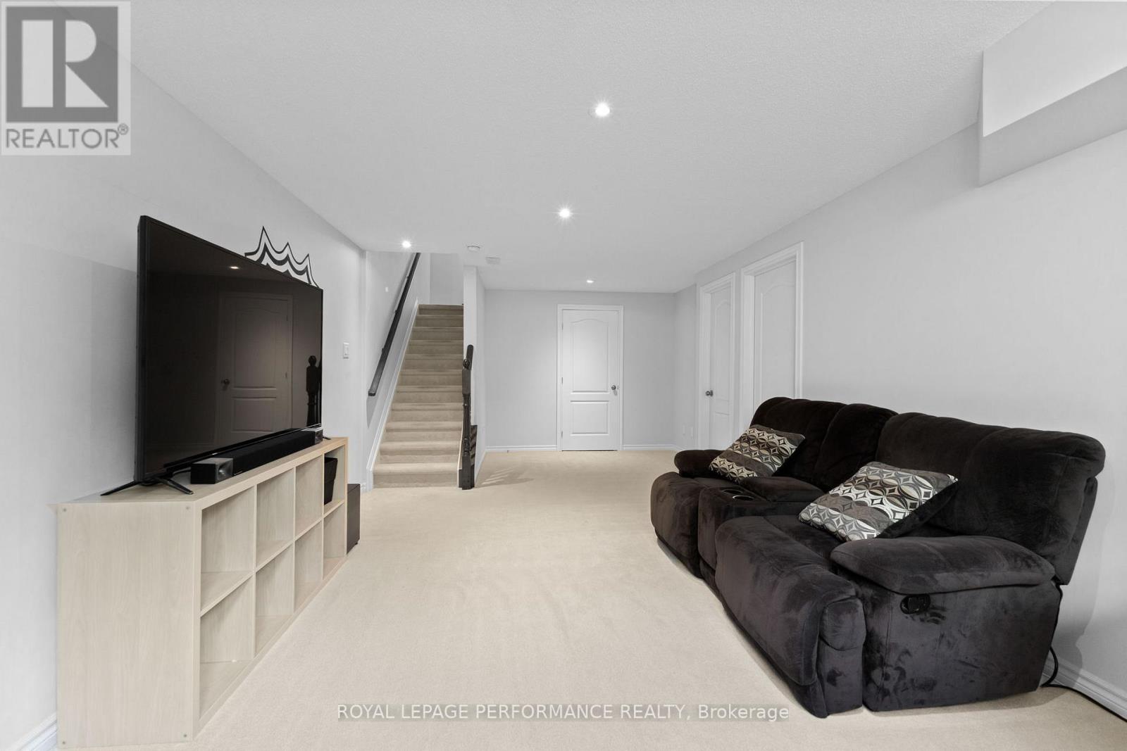 Photo 33 of 160 Mattingly Way, Ottawa ON