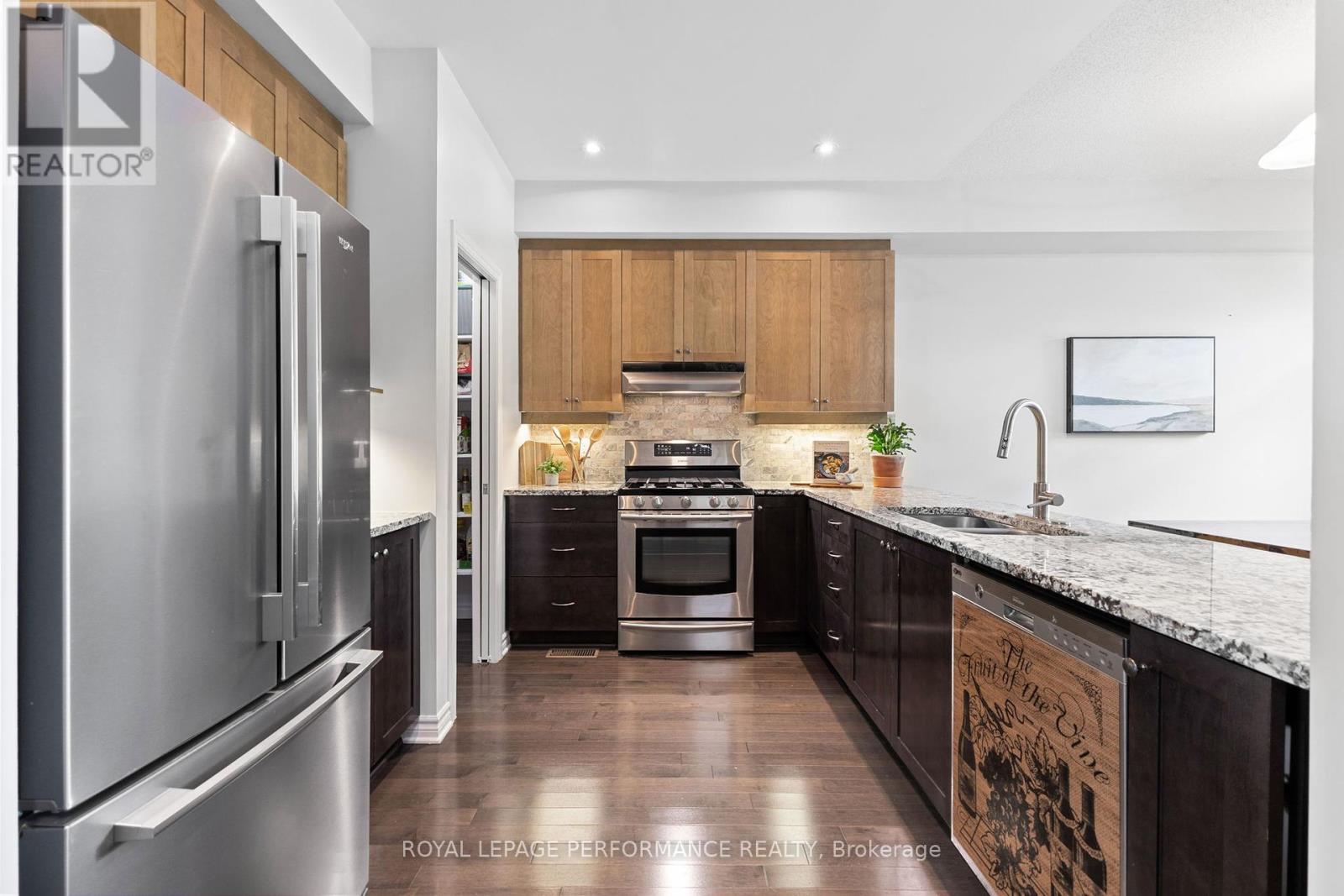 Photo 7 of 160 Mattingly Way, Ottawa ON
