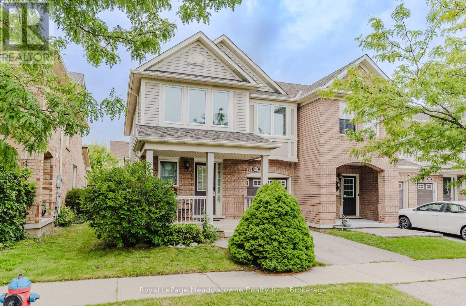 Photo 2 of 620 Edwards Avenue, Milton ON
