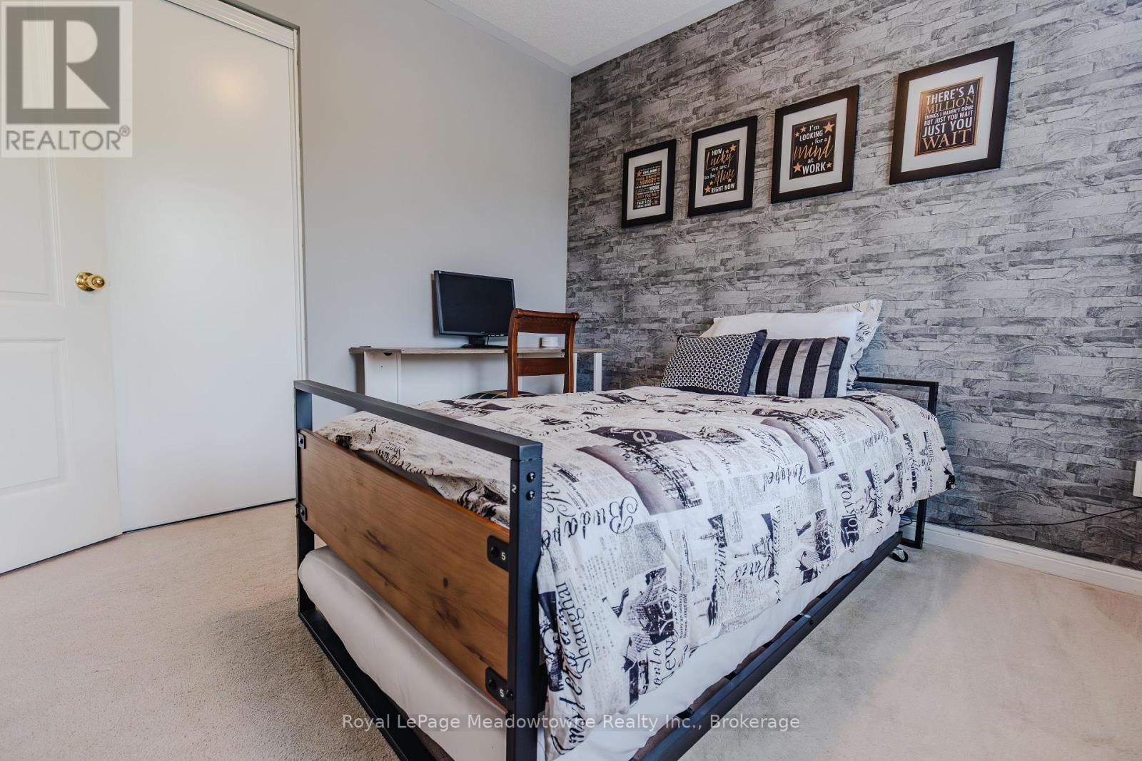 Photo 21 of 620 Edwards Avenue, Milton ON