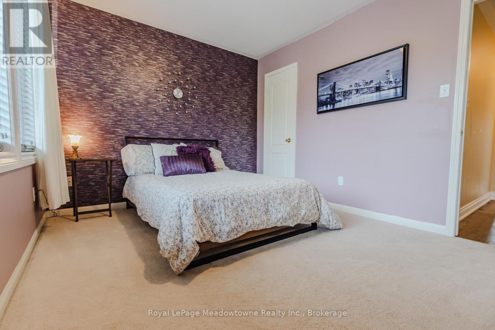 Photo 24 of 620 Edwards Avenue, Milton ON