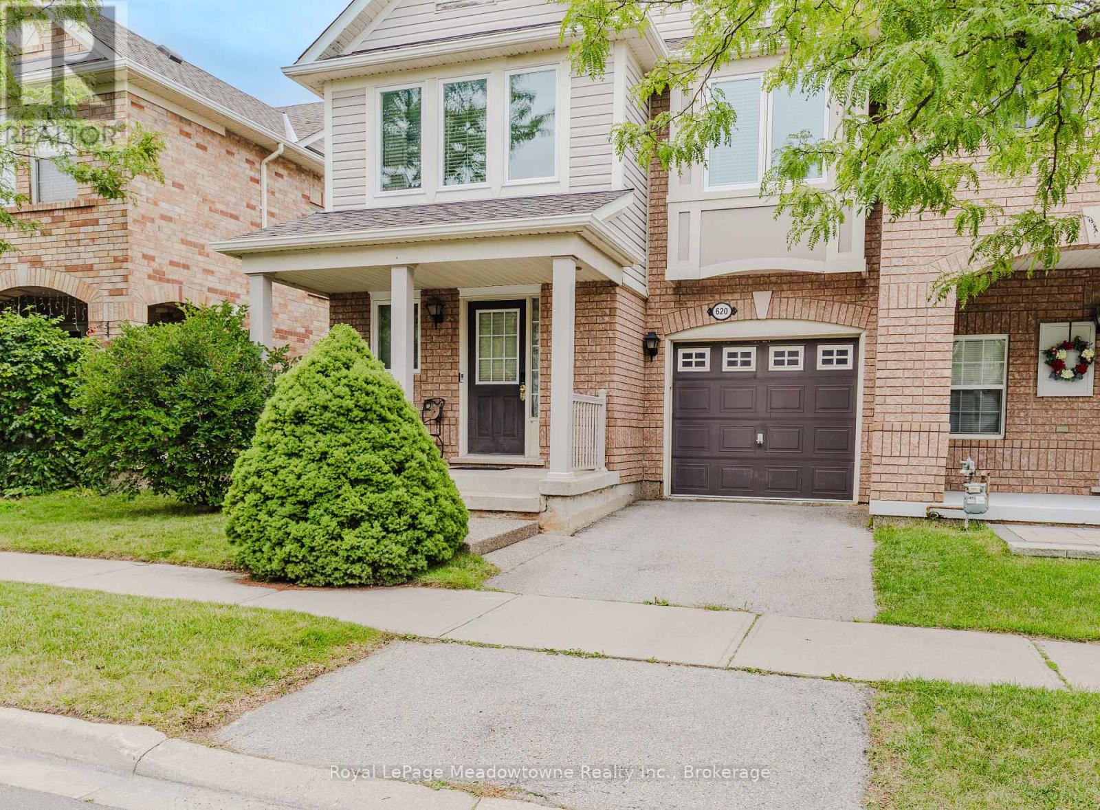 Photo 3 of 620 Edwards Avenue, Milton ON