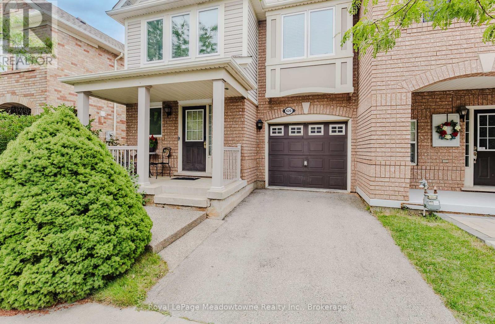 Photo 4 of 620 Edwards Avenue, Milton ON