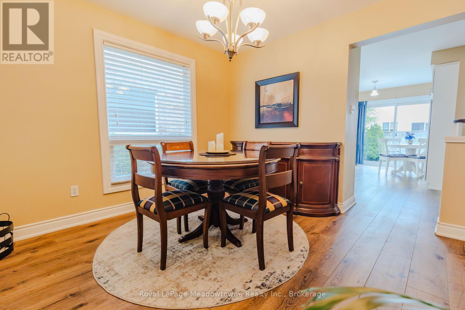 Photo 9 of 620 Edwards Avenue, Milton ON