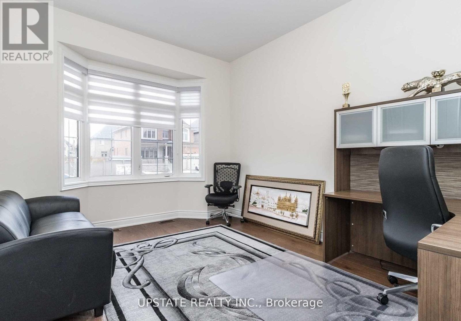 Photo 7 of 5 Anatolia Street, Brampton ON
