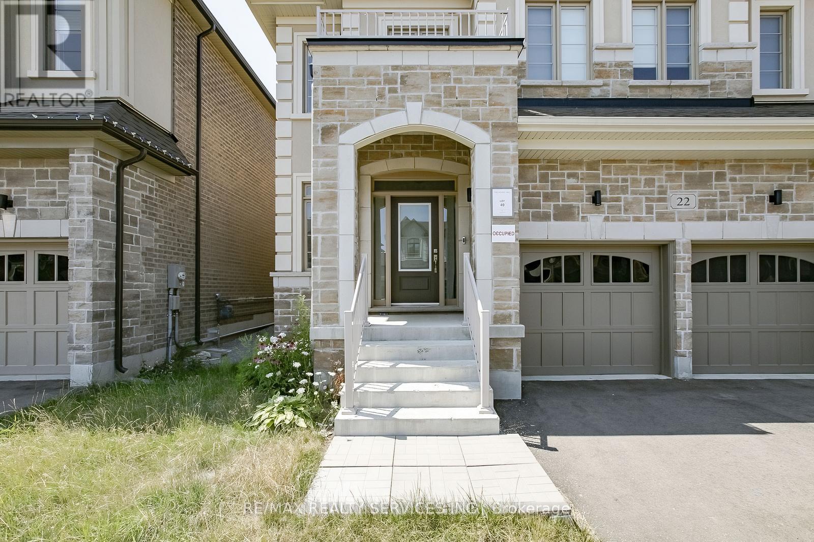 Photo 2 of 22 Valleo Street, Georgina ON