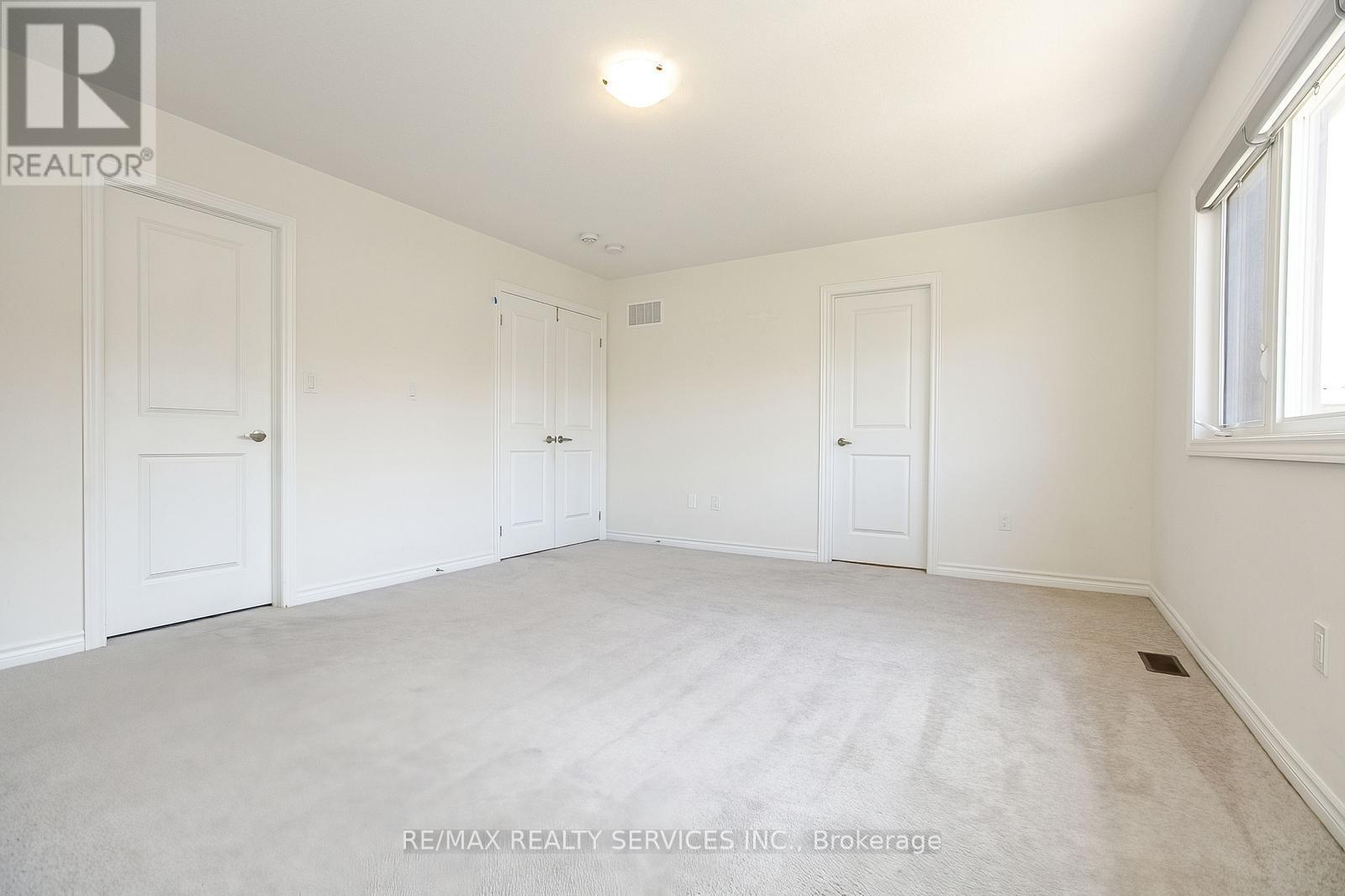 Photo 28 of 22 Valleo Street, Georgina ON
