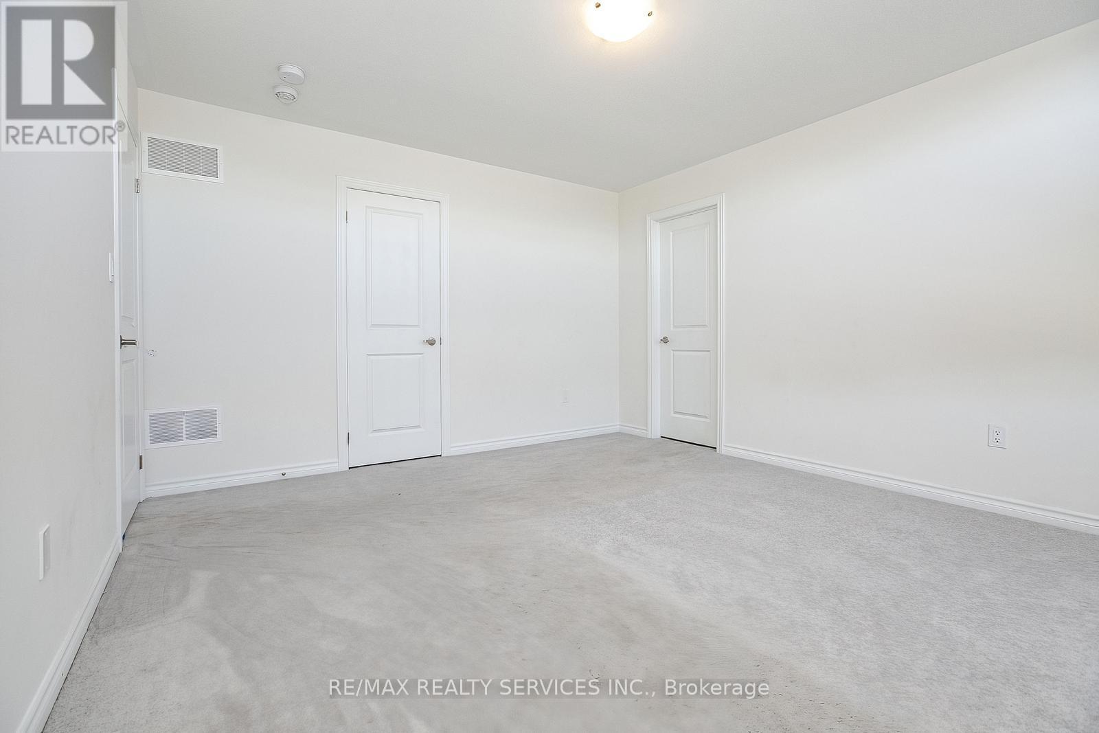 Photo 44 of 22 Valleo Street, Georgina ON