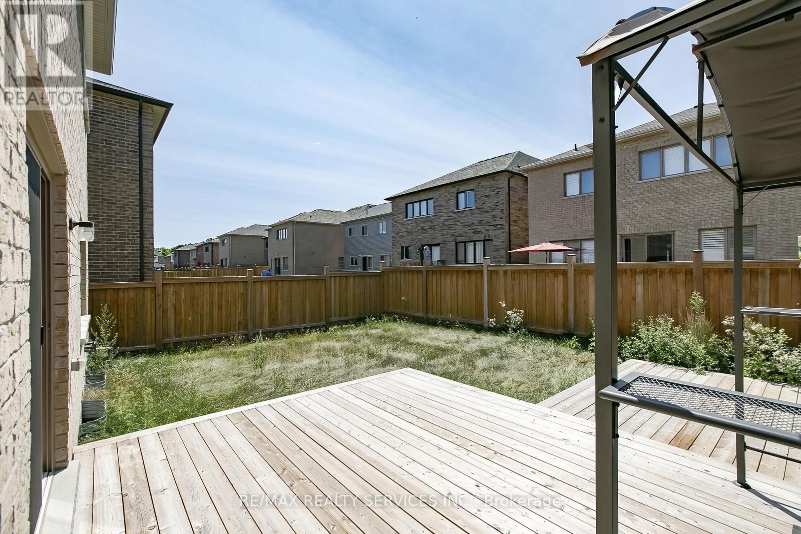 Photo 46 of 22 Valleo Street, Georgina ON