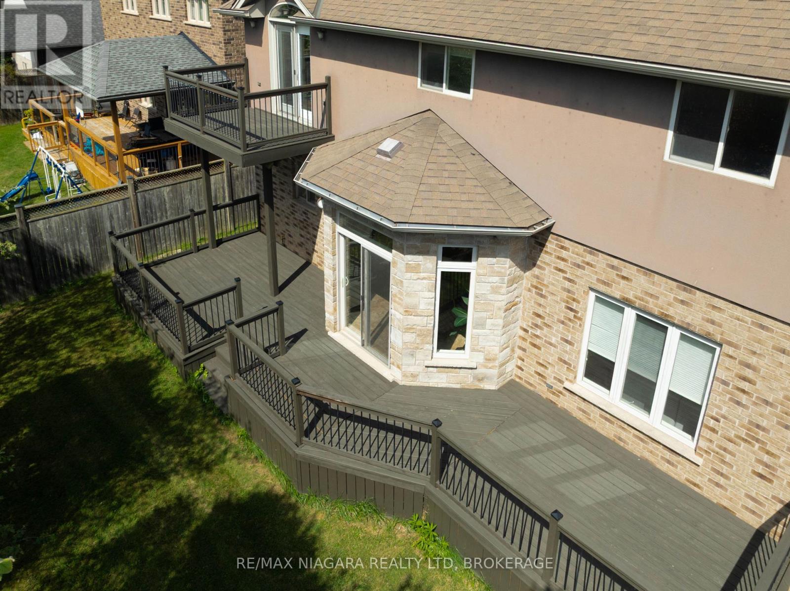 Photo 48 of 9128 Tapestry Court, Niagara Falls ON
