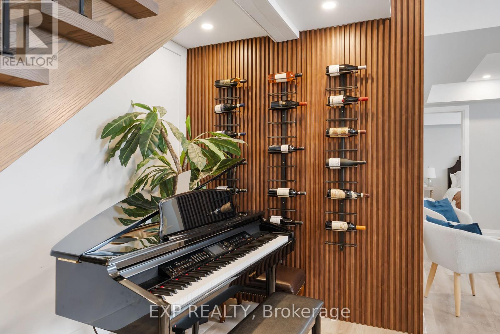 Photo 30 of 63 Charles Tilley Crescent, Clarington ON