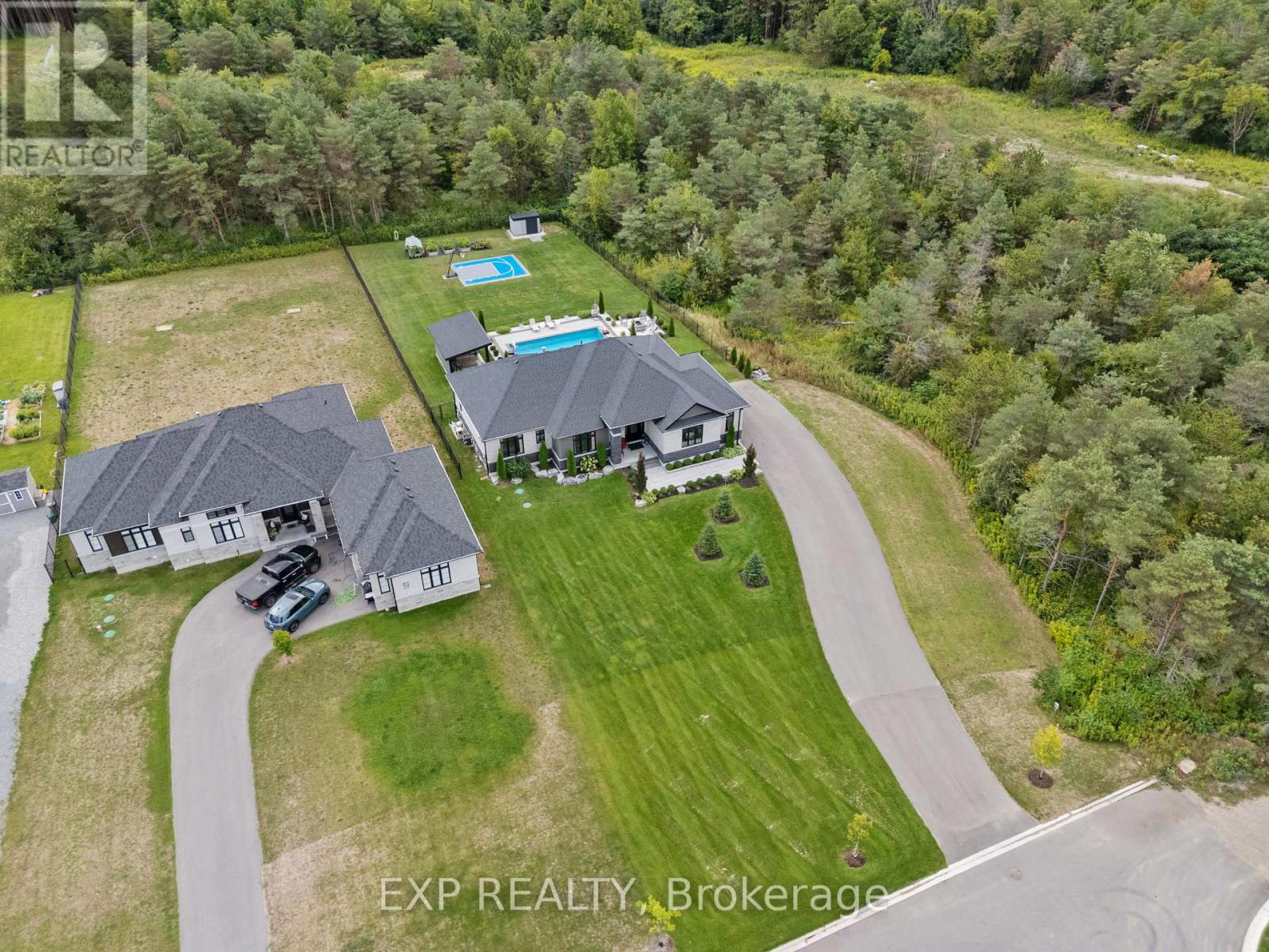 Photo 4 of 63 Charles Tilley Crescent, Clarington ON