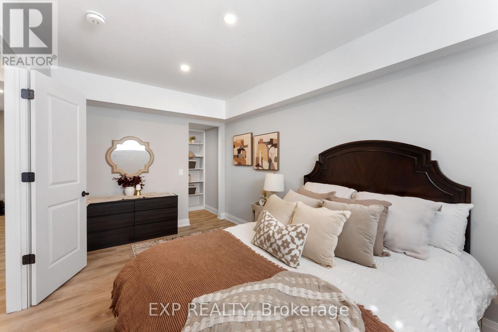 Photo 40 of 63 Charles Tilley Crescent, Clarington ON