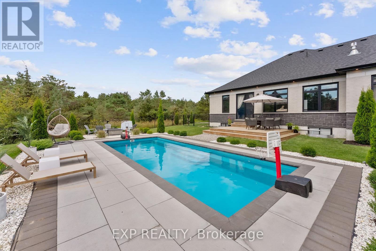 Photo 48 of 63 Charles Tilley Crescent, Clarington ON