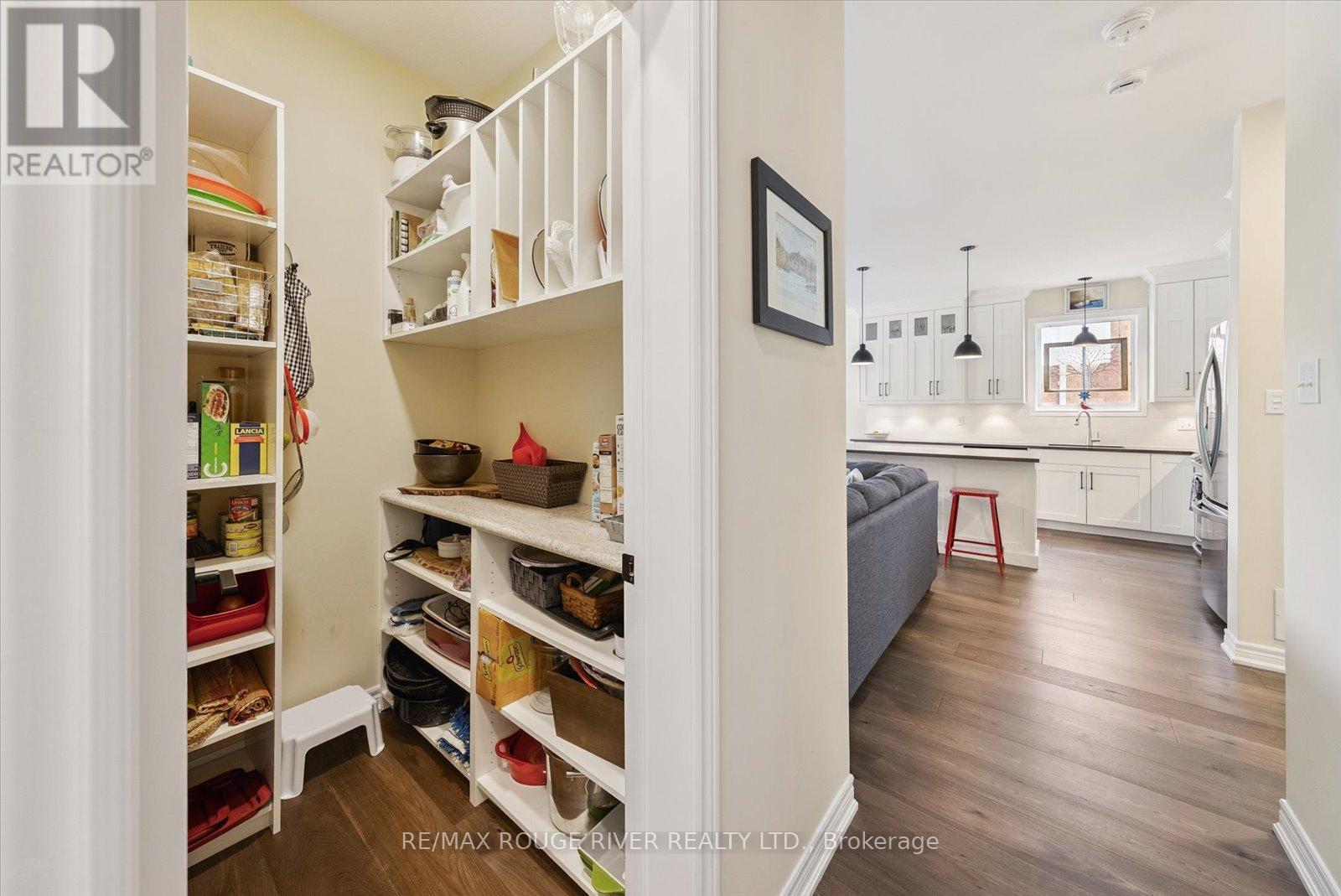 Photo 12 of 475 Victoria Street, Scugog ON