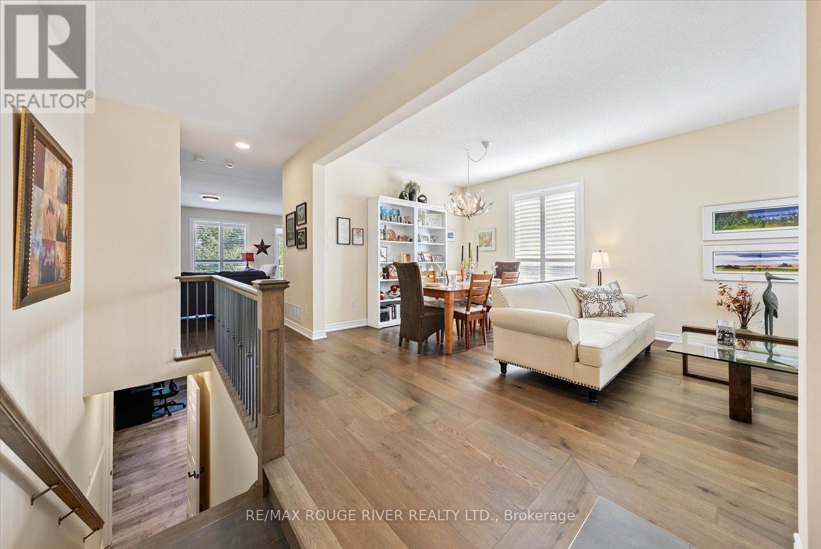Photo 5 of 475 Victoria Street, Scugog ON