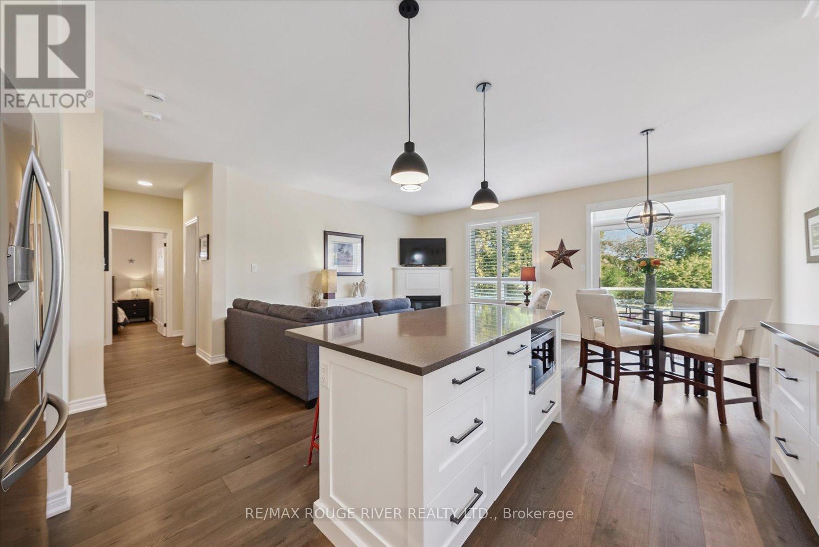 Photo 9 of 475 Victoria Street, Scugog ON