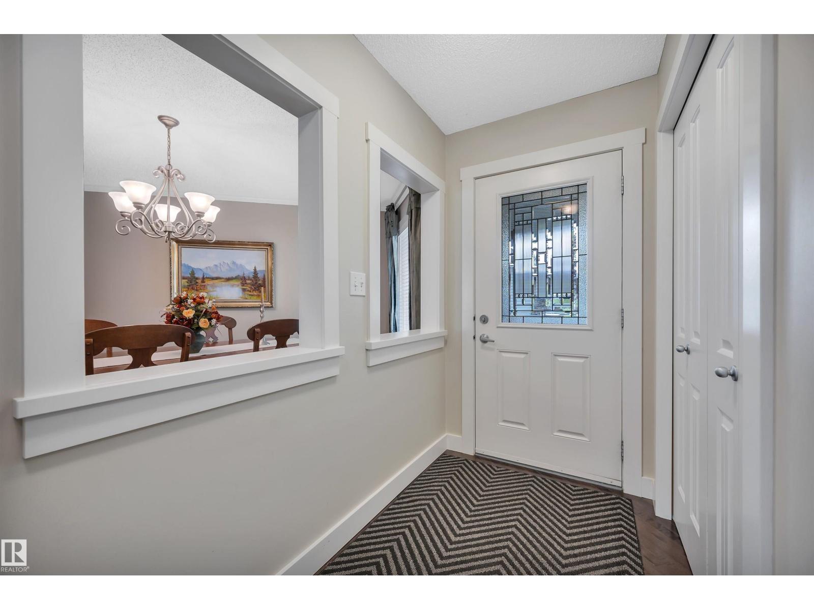 Photo 8 of 956 Chahley Cr Nw, Edmonton AB