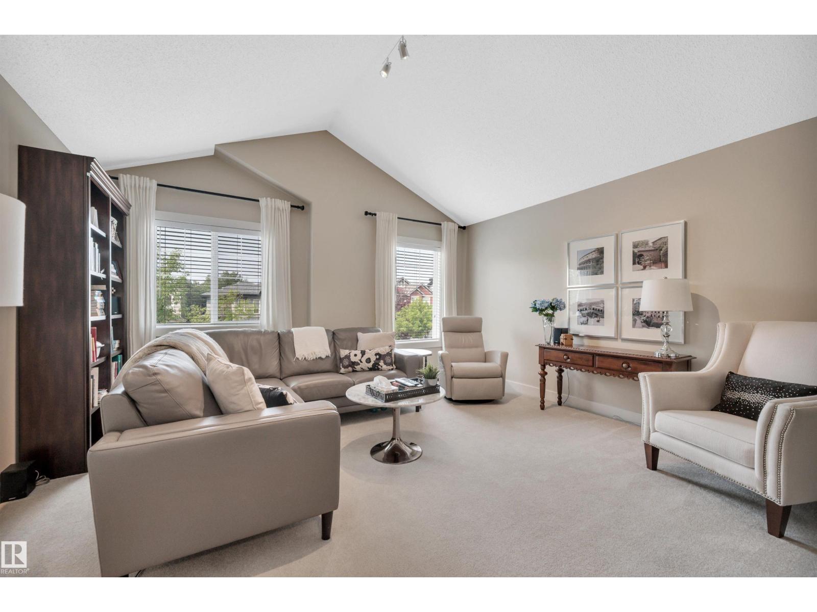Photo 34 of 956 Chahley Cr Nw, Edmonton AB