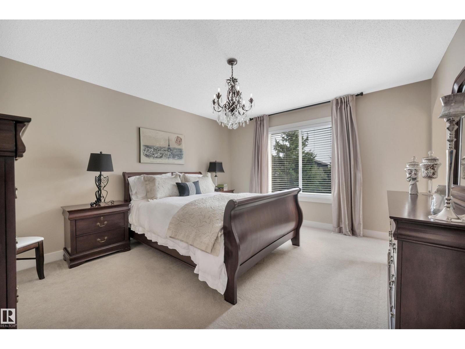 Photo 29 of 956 Chahley Cr Nw, Edmonton AB