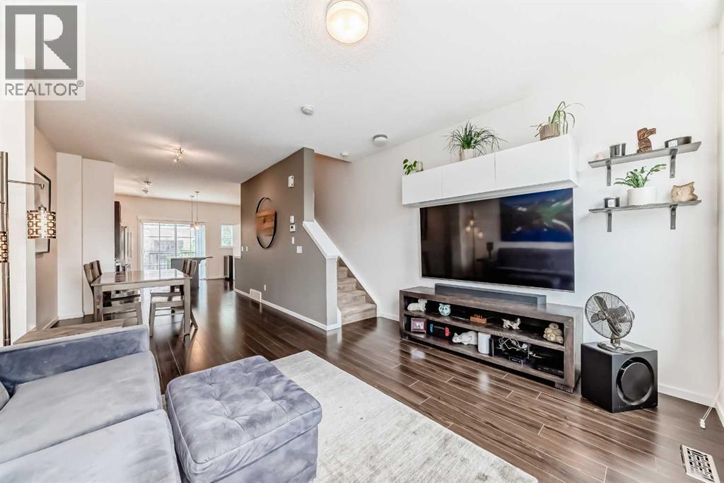 Photo 13 of 227 Copperpond Common Se, Calgary AB
