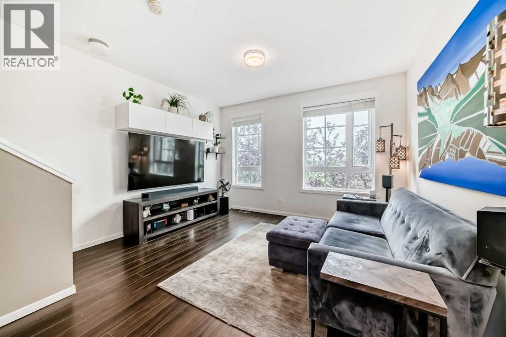 Photo 12 of 227 Copperpond Common Se, Calgary AB