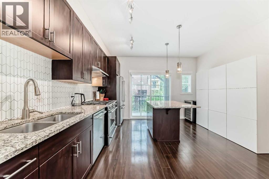 Photo 7 of 227 Copperpond Common Se, Calgary AB