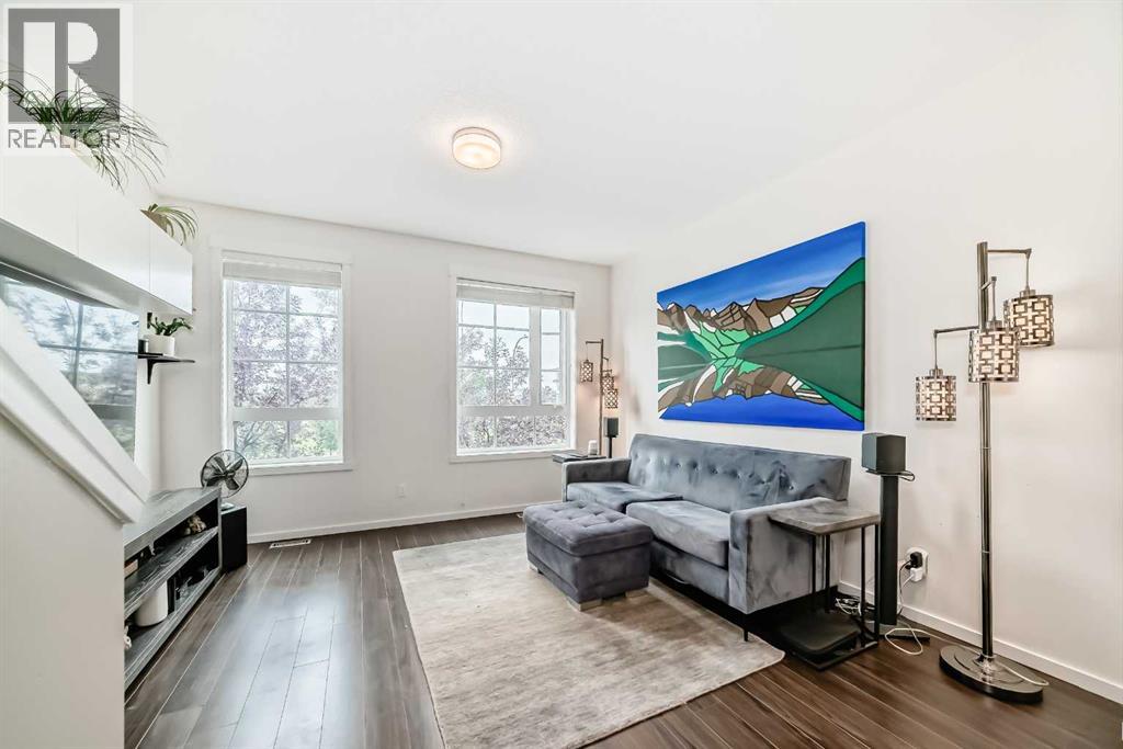 Photo 11 of 227 Copperpond Common Se, Calgary AB