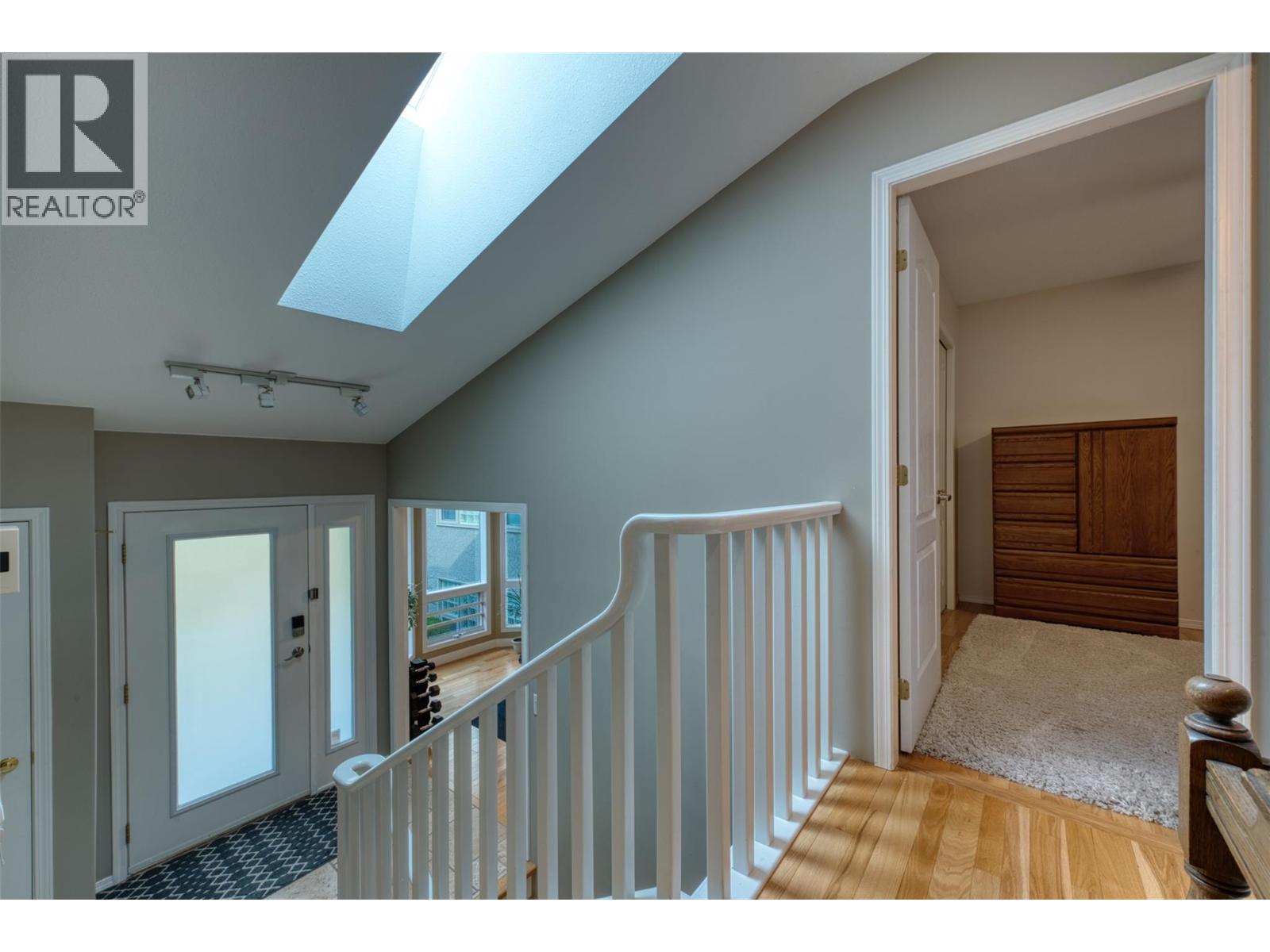 9 980 Dilworth Drive, Kelowna