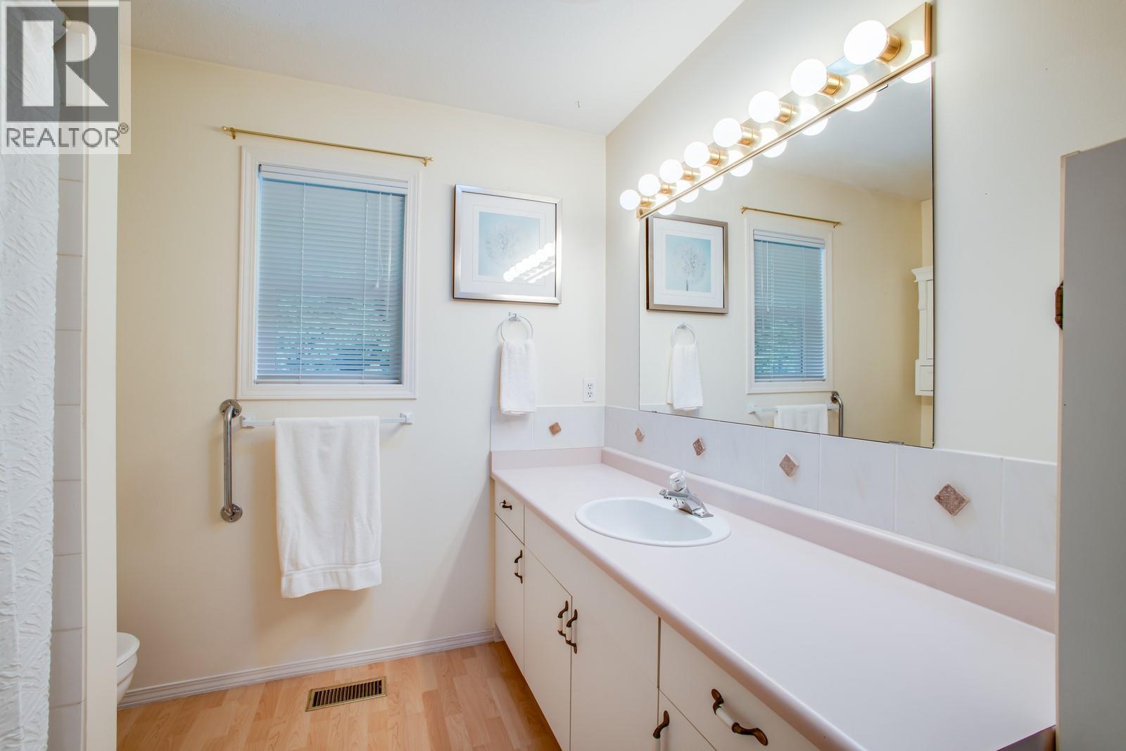 Photo 22 of 1650 Highland Drive N, Kelowna BC