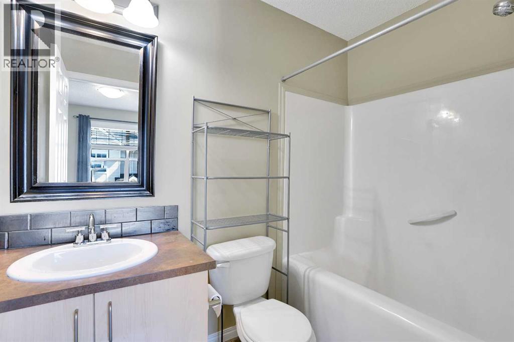 Photo 21 of 3174 New Brighton Gardens Se, Calgary AB