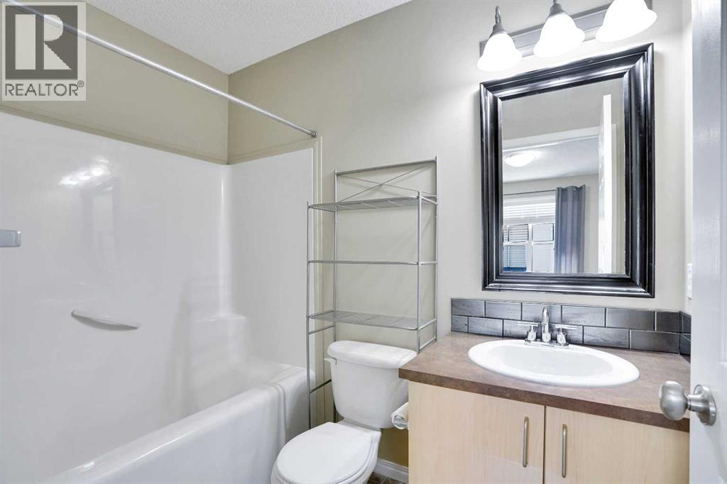 Photo 26 of 3174 New Brighton Gardens Se, Calgary AB