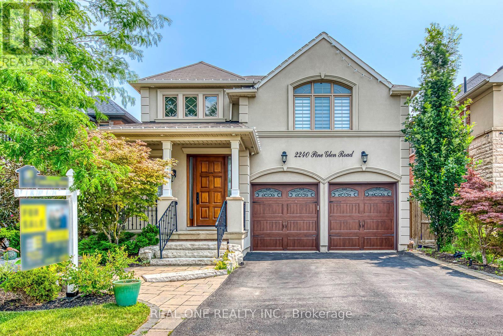 Photo 1 of 2240 Pine Glen Road, Oakville ON