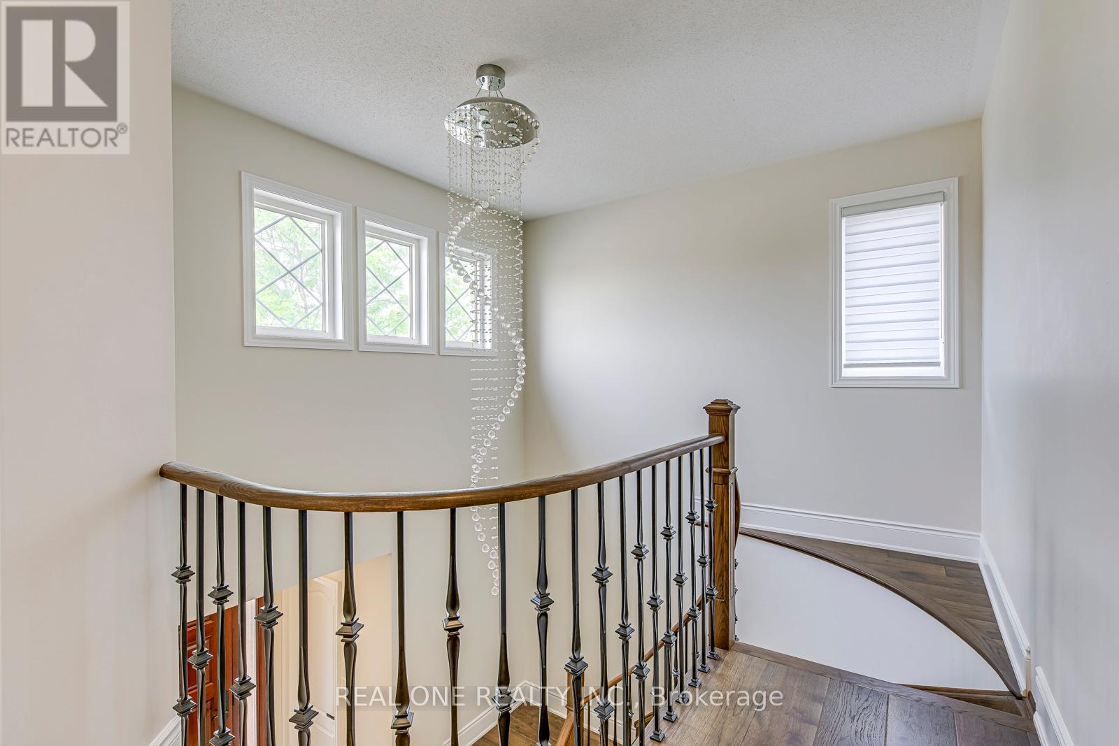 Photo 21 of 2240 Pine Glen Road, Oakville ON