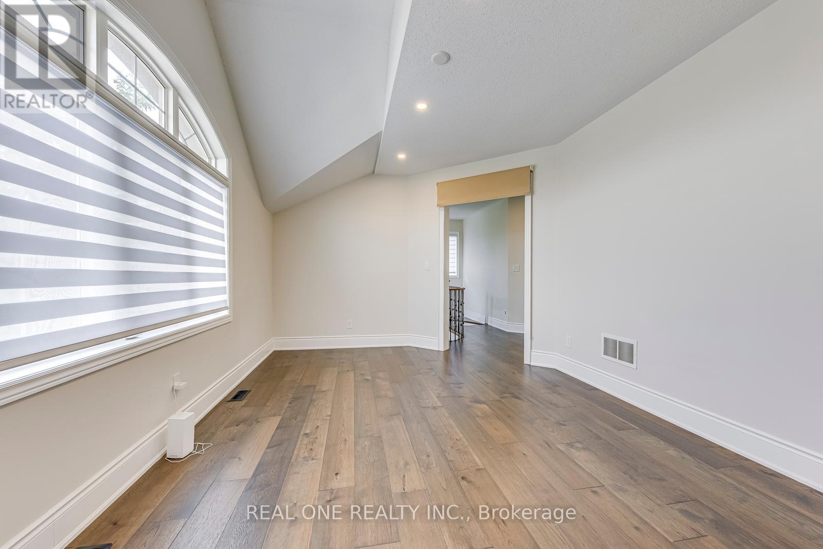 Photo 24 of 2240 Pine Glen Road, Oakville ON