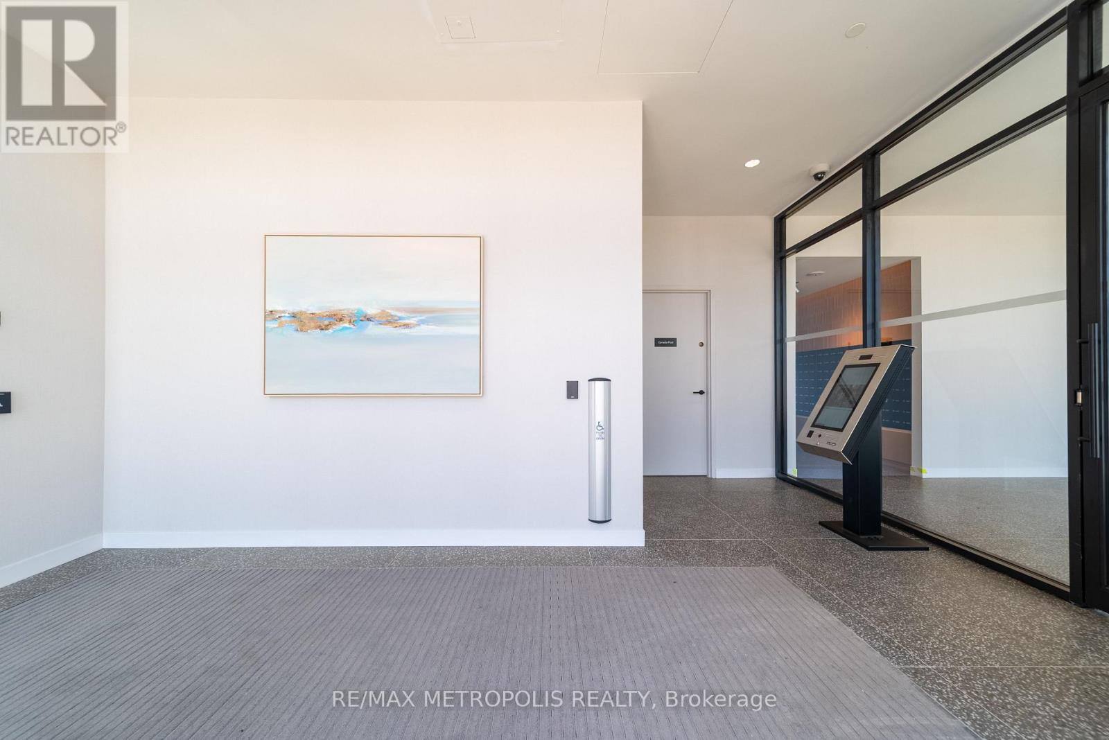 Photo 17 of 807 2495 Eglinton Avenue W, Mississauga ON