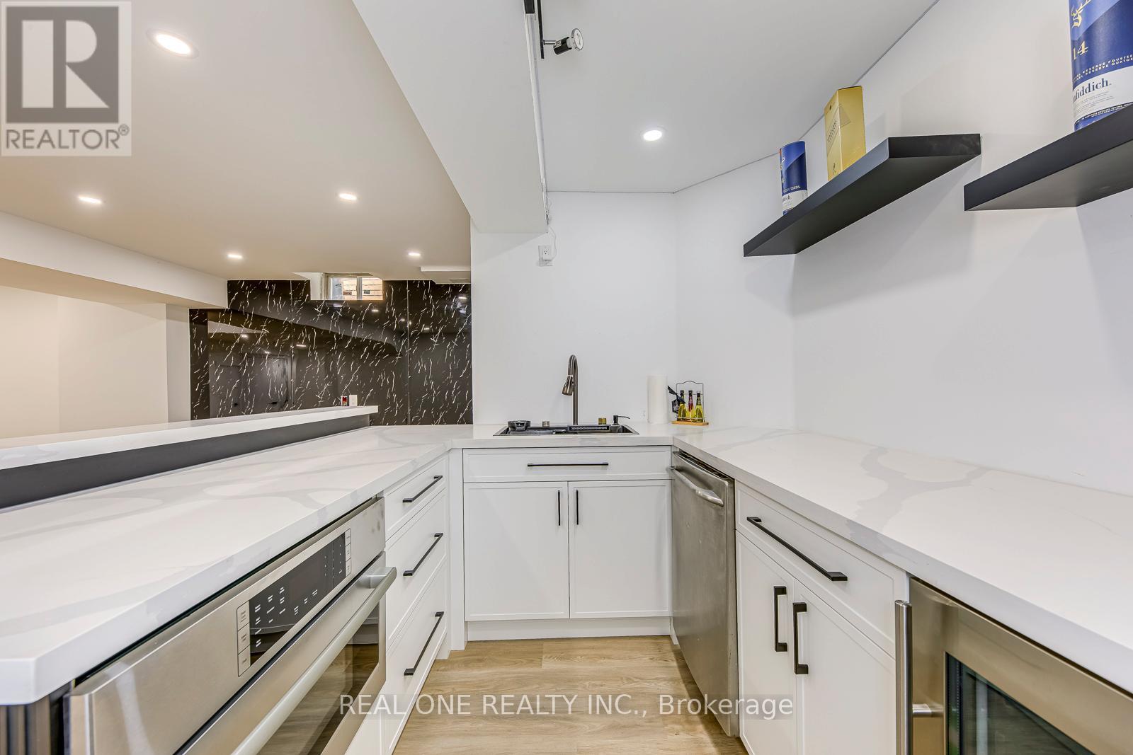 Photo 41 of 2240 Pine Glen Road, Oakville ON