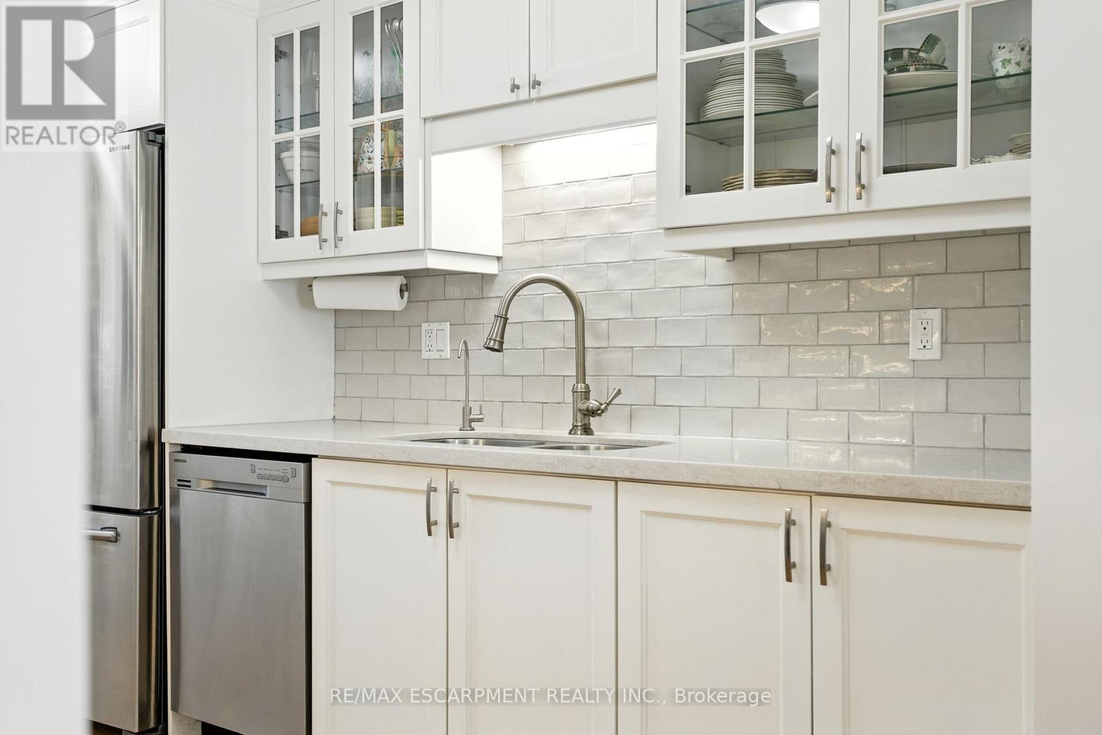 Photo 12 of 1559 Riley Avenue, Burlington ON