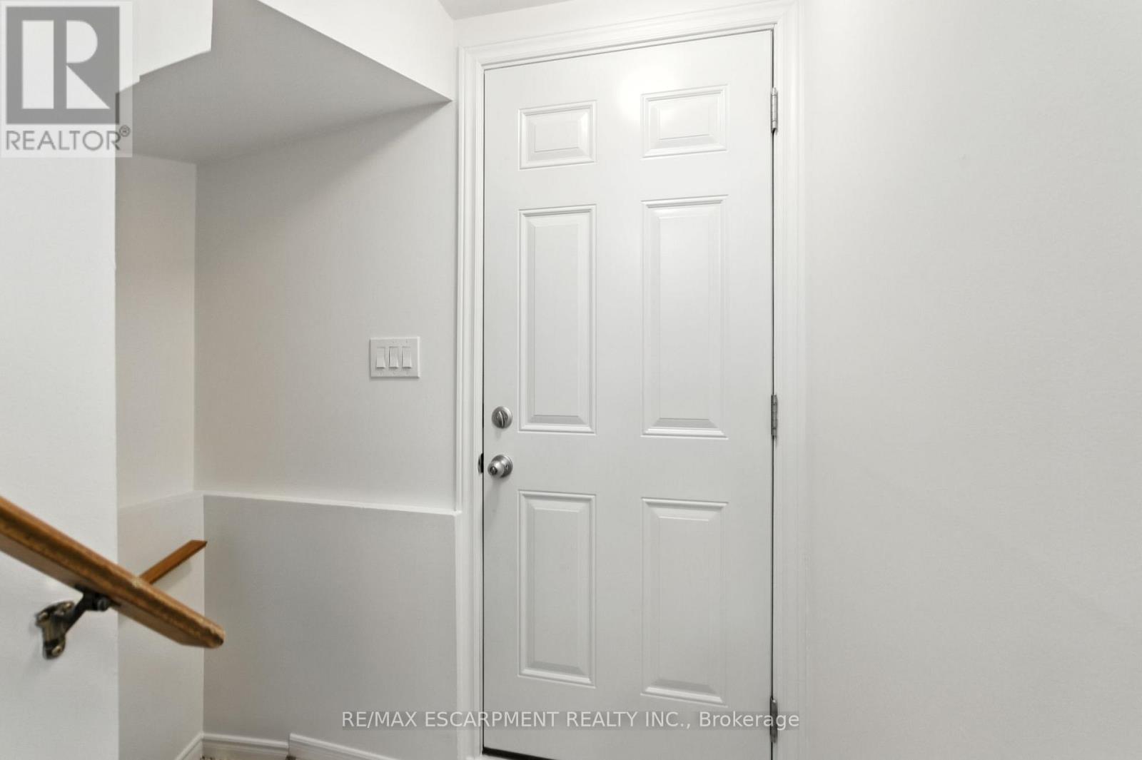 Photo 38 of 1559 Riley Avenue, Burlington ON