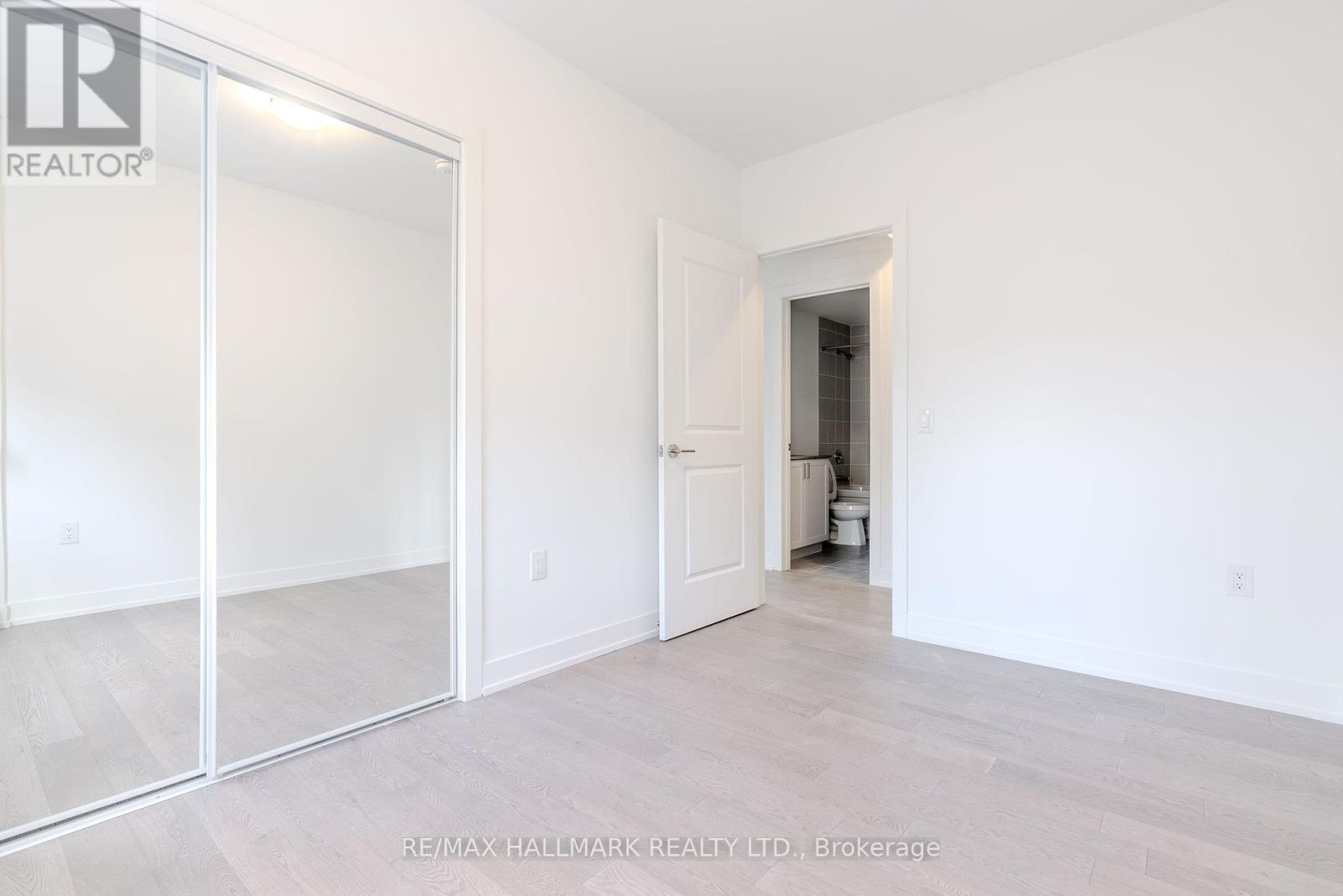 Photo 16 of 216 1085 Douglas Mccurdy Common, Mississauga ON