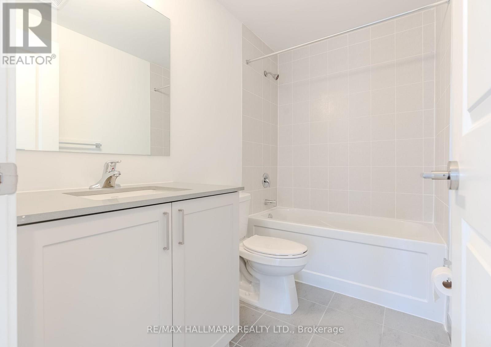 Photo 18 of 216 1085 Douglas Mccurdy Common, Mississauga ON